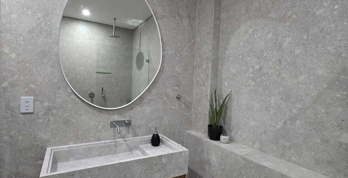 Top Design Ideas to Transform Your Bathroom into a Modern Space